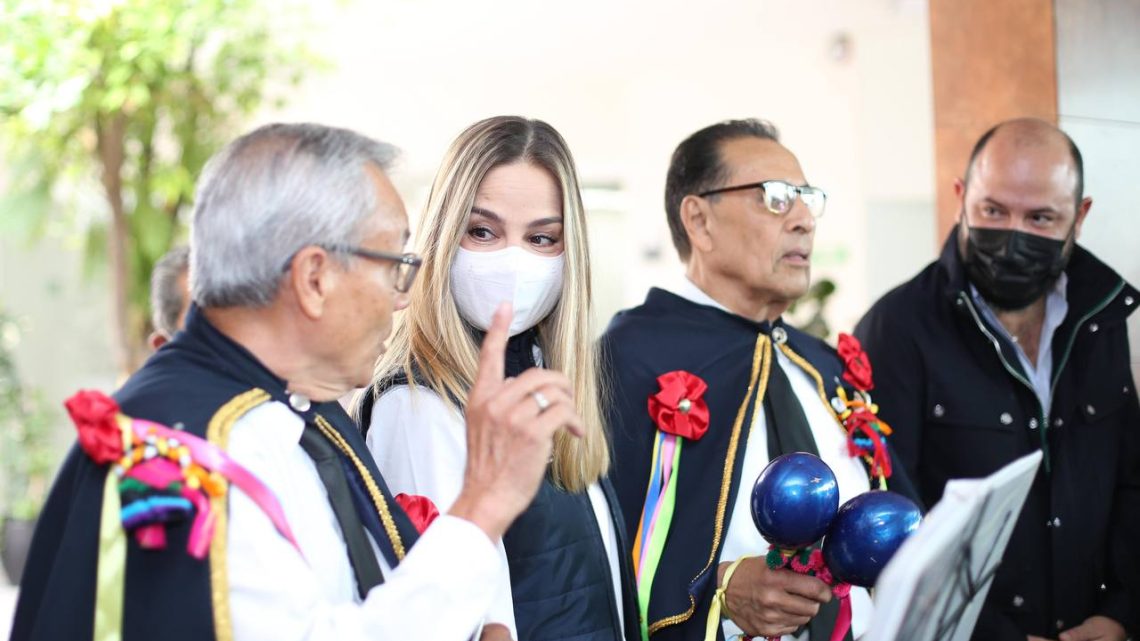 La presidenta del Patronato del Sistema Estatal DIF, Car Herrera de Kuri, visitó el Centro Gerontológico “Plan Vida” de la zona metropolitana.