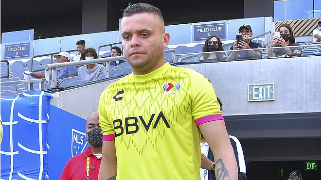 El conjunto árabe anunció a través de redes sociales la marcha de Jonathan “Cabecita” Rodríguez al América