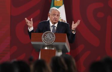 “Nosotros estamos representados, pero al mismo tiempo lo hacemos bajo protesta, porque no aceptamos que se excluya a nadie”, dice López Obrador