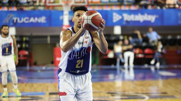 Loveridge estuvo intratable en una Arena Astros y los tapatíos vencieron 115-88 a Venados de Mazatlán