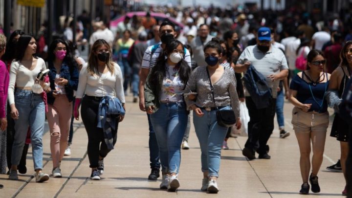 El país acumula cinco millones 833 mil 738 infecciones, así como 325 mil 242 fallecidos