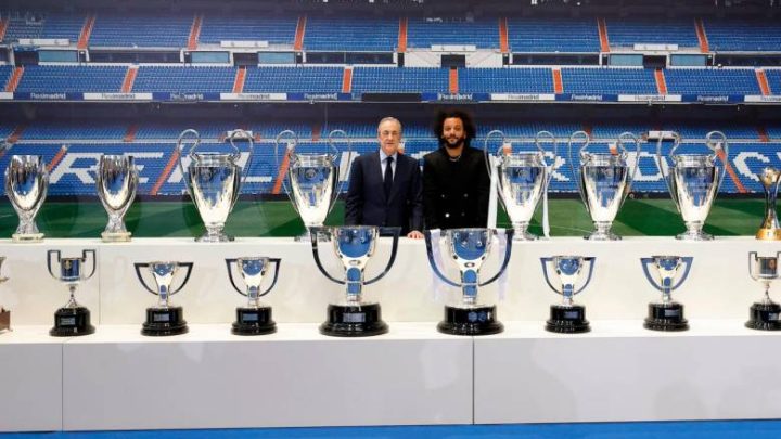 El brasileño dio un emotivo discurso rodeado con los 25 títulos que lo convirtieron en el jugador más ganador en la historia del equipo merengue