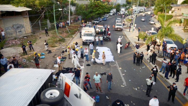 El accidente ocurrió en el kilómetro 142 de la carretera de cuota Ocozocoautla-Las Choapas.