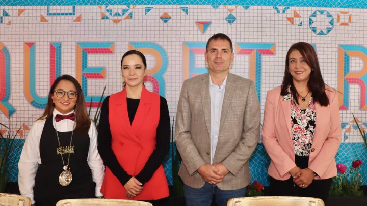 Durante la presentación de la vendimia de Freixenet, la secretaria de Turismo, Mariela Moran Ocampo.