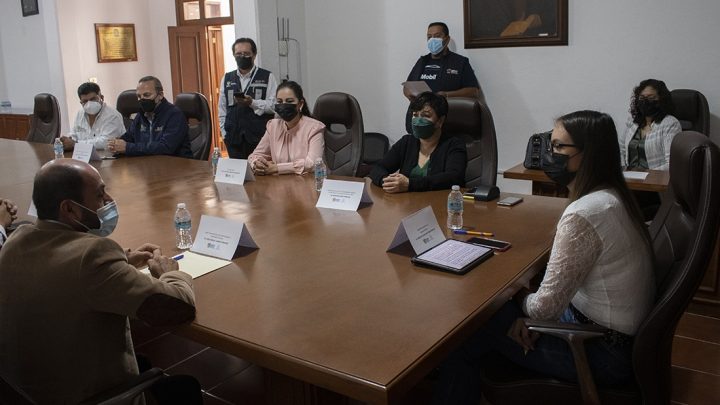 Autoridades de la Secretaría de Salud (SESA) del estado de Querétaro, a través de la Dirección de Protección contra Riesgos Sanitarios.