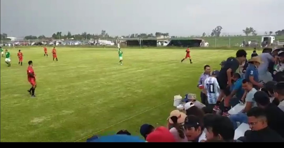 La situación ocurrió en la ciudad de Luján, en Argentina, durante un partido de la tercera división