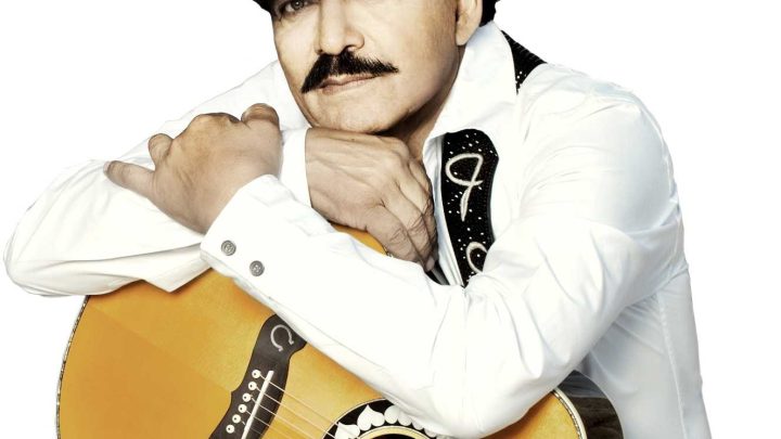 Próximamente saldrá a la luz una producción con 10 éxitos renovados sinfónicamente que sorprenderán a sus fans y a nuevos escuchas llamado Mi Esencia”