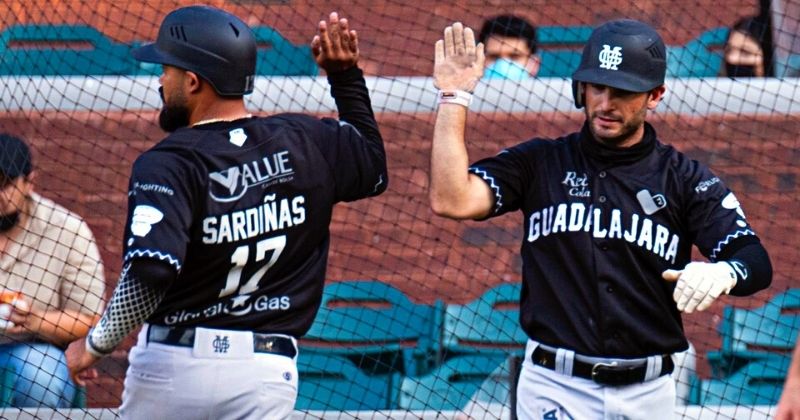 Mariachis se embolsan el triunfo con un total en la pizarra de 8-6 ante Olmecas de Tabasco
