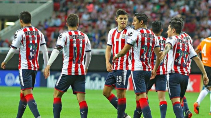 Chivas: Llega al Clásico como penúltimo