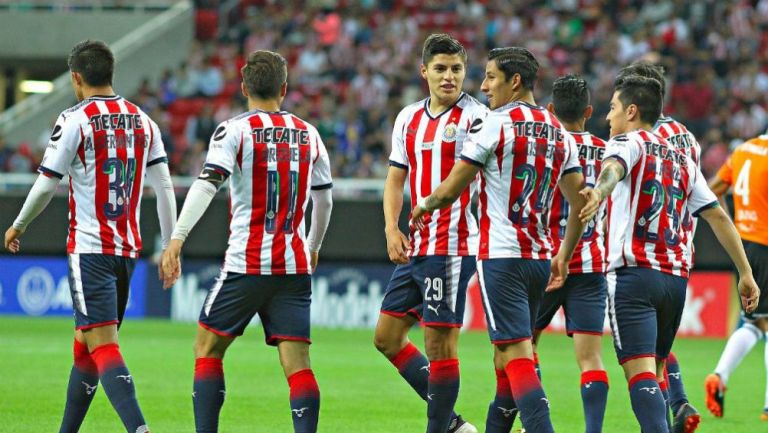 Chivas: Llega al Clásico como penúltimo