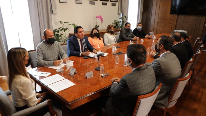 Firma DIF Estatal convenio para apoyar la educación de la niñez y adolescencia queretana