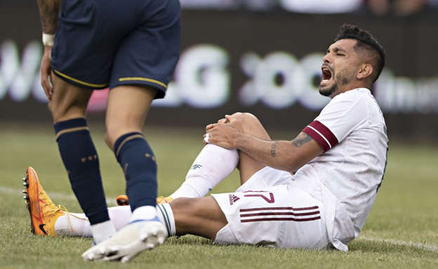 “Tecatito” Corona: ¿Se queda sin Mundial? Esto informó el Sevilla