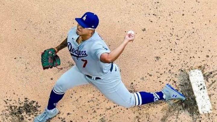 Julio Urías llega a los 13 triunfos en la temporada