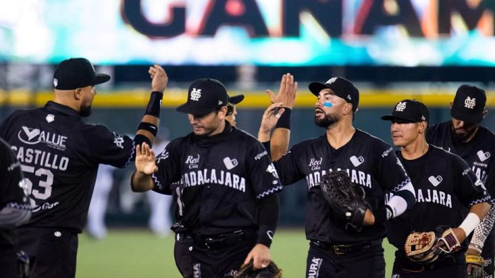 ¡Más bajas! Dos jugadores estelares se van de Mariachis