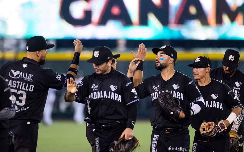 ¡Más bajas! Dos jugadores estelares se van de Mariachis