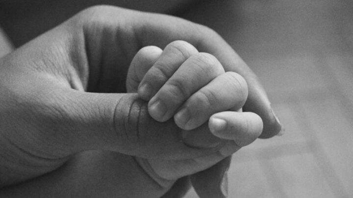 Bolivia: Matan a joven embarazada y pareja huye tras el crimen