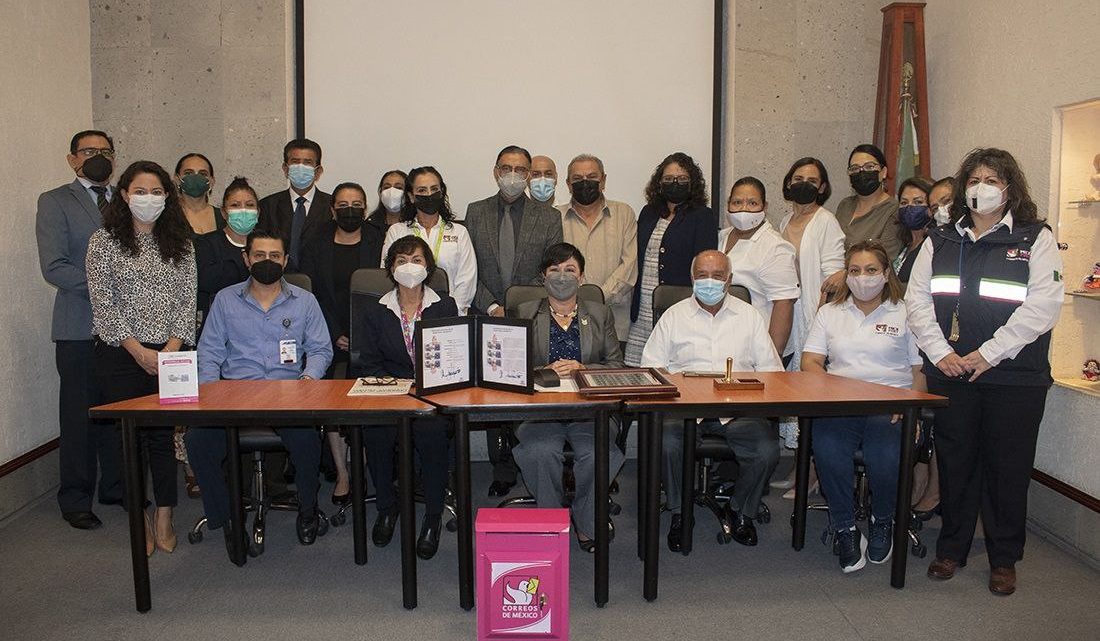 Encabeza SESA ceremonia de cancelación de estampilla postal por centenario de la Escuela de Salud Pública de México