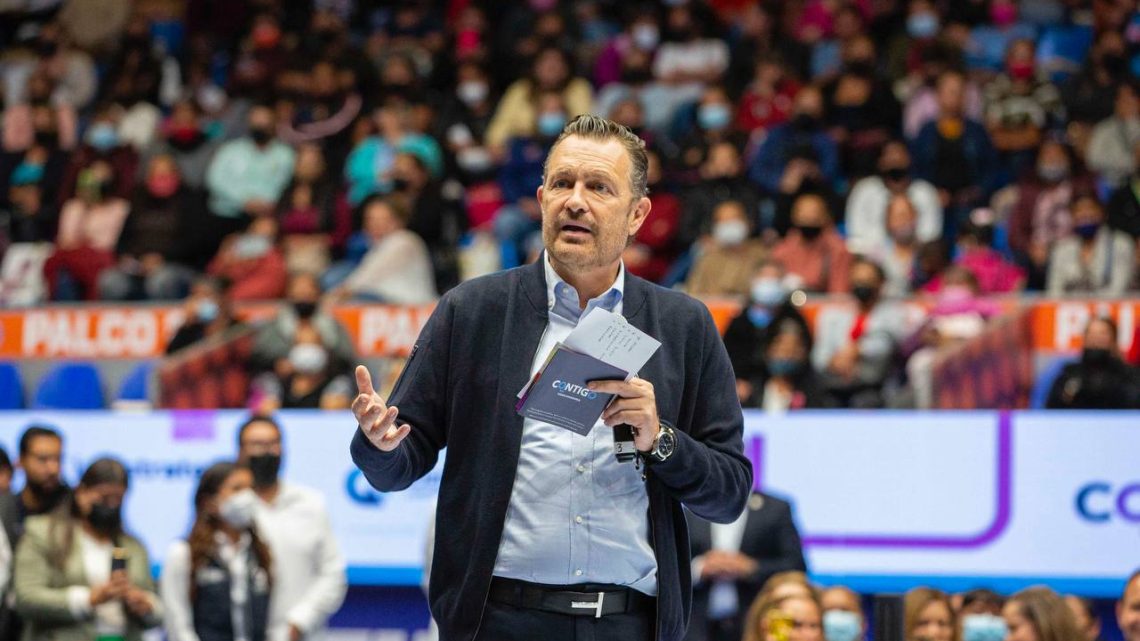Presenta Mauricio Kuri estrategia Mujeres Contigo