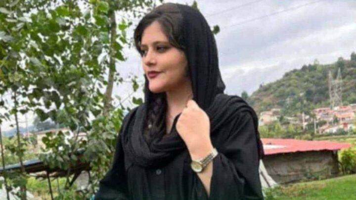 ¿Quién era Mahsa Amini, la mujer iraní asesinada por no usar el velo?