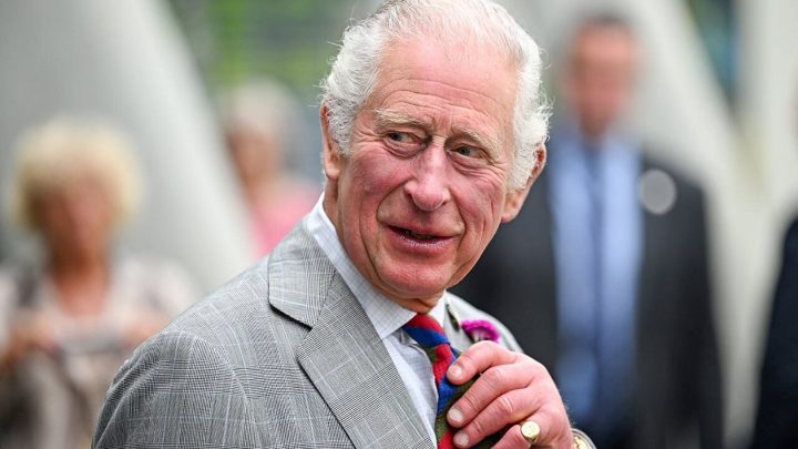 Muere la reina Isabel; Carlos III es el sucesor