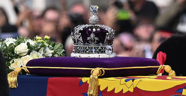 La corona imperial, un símbolo del poder real británico