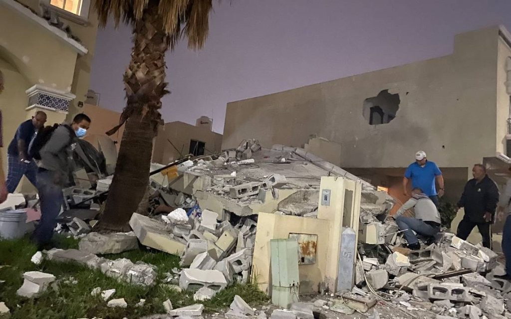 Explosión en vivienda de Saltillo deja tres policías muertos y dos heridos