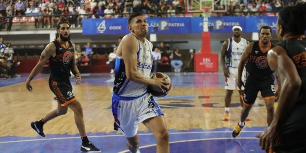 Astros pega primero a Mexicali