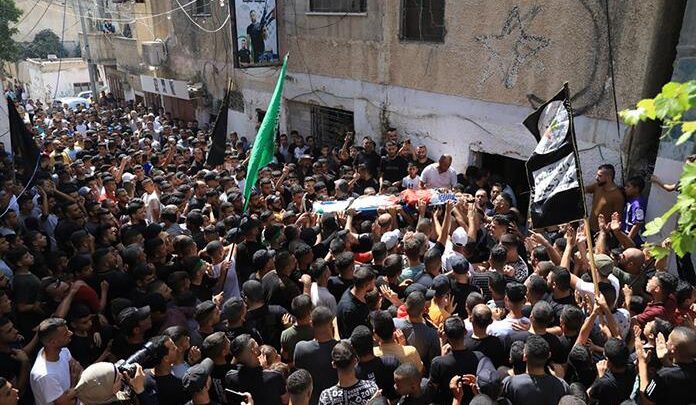 Mueren tres palestinos tras redada israelí en Cisjordania