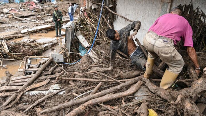 Venezuela suma 39 muertos por deslave en Las Tejerías