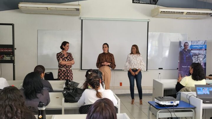 Continúa Capacitación de Mujeres Operadoras del Transporte: ST