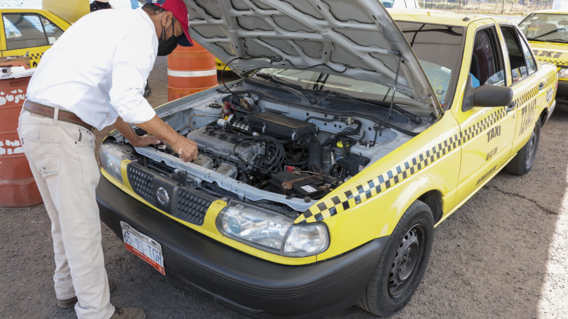 Refrendo digital y descuento del 90% para taxistas del estado: IQT