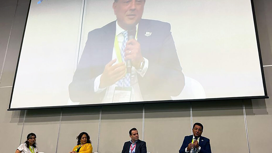 UTSJR y UPSRJ participan en Cumbre Global de Educación en Colombia