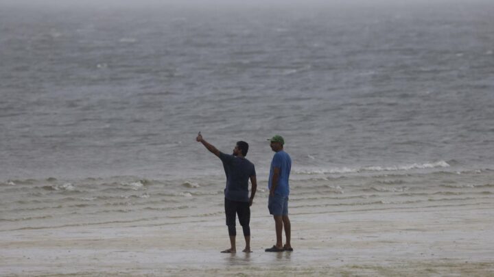 Hallan más cuerpos de víctimas de un naufragio en Florida tras “Ian”
