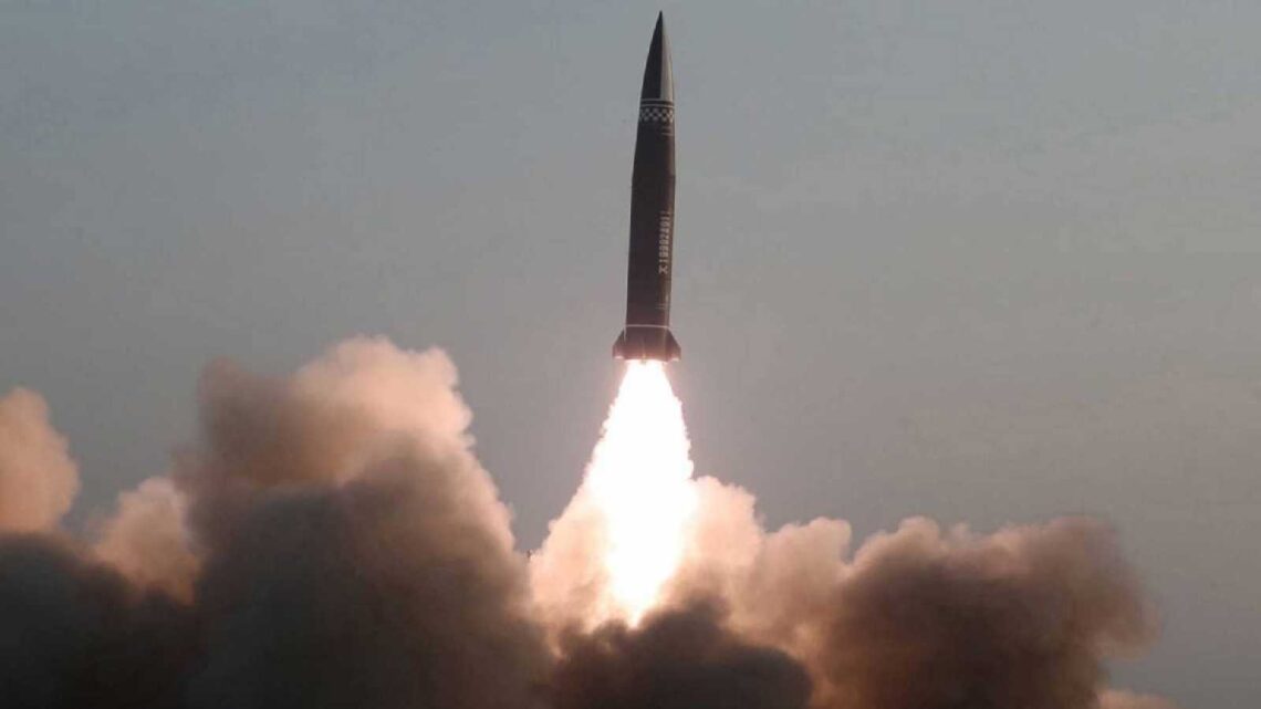 Corea del Norte: En medio de críticas, Pyongyang dispara nuevo misil balístico