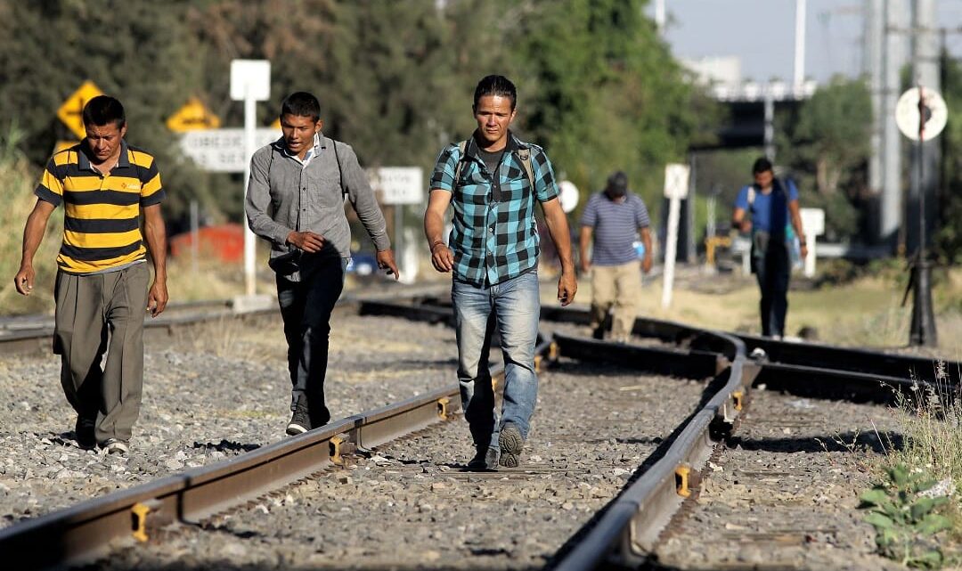 Migración: México firma acuerdo migratorio con EU; incluye ingreso de venezolanos por la frontera norte