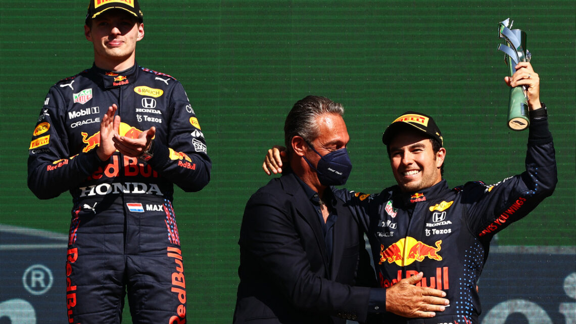 Checo emociona a México y es podio en Gran Premio