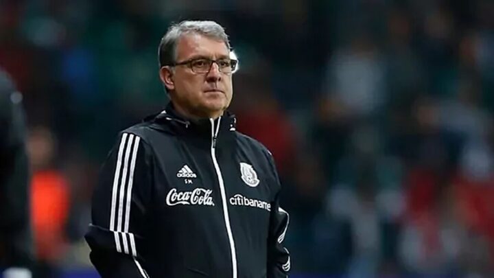 A Qatar, solo tres delanteros: Tata Martino