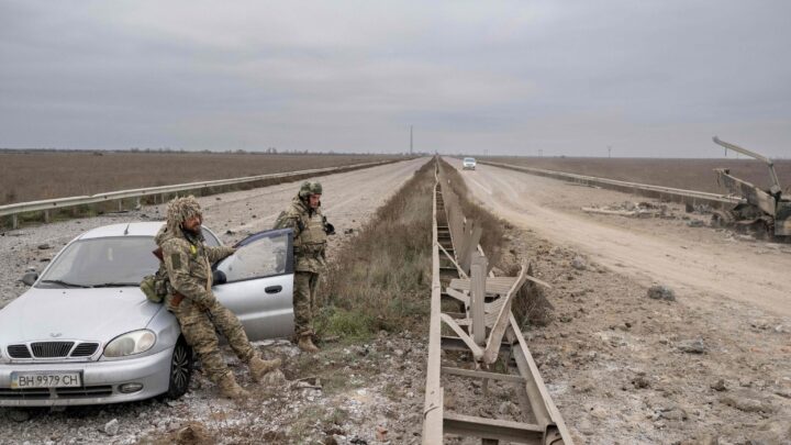 Ejército de Ucrania asegura haber detenido a militar ruso “disfrazado de civil”