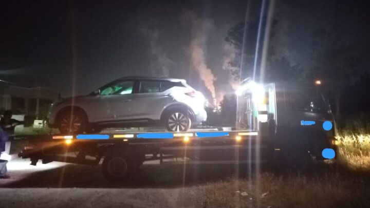 Policía municipal recupera camioneta con reporte de Robo en  San Isidro , San Juan del Río 