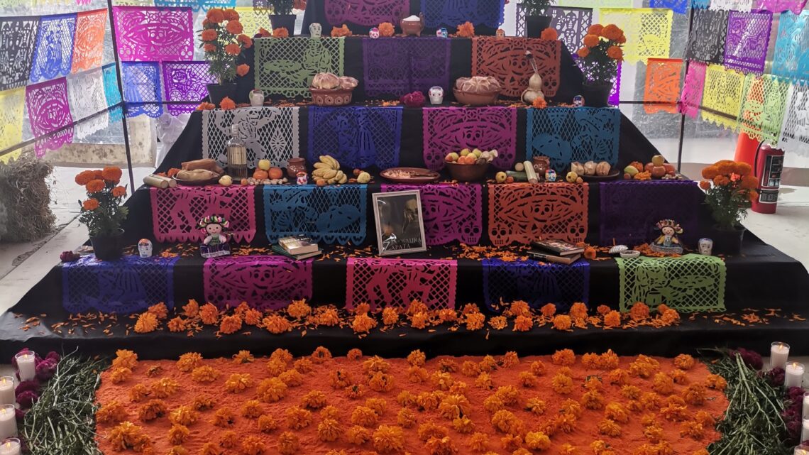 Realiza USEBEQ tradicional concurso de Altar de Muertos