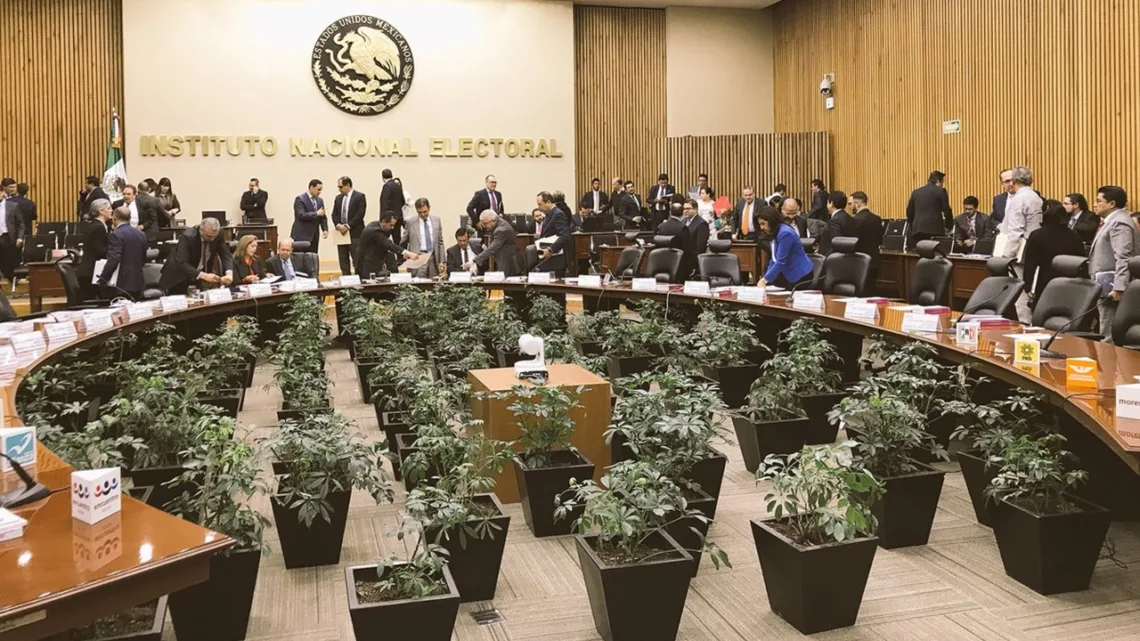 El INE multa a partidos por 673 MDP; Morena tiene el mayor número de infracciones