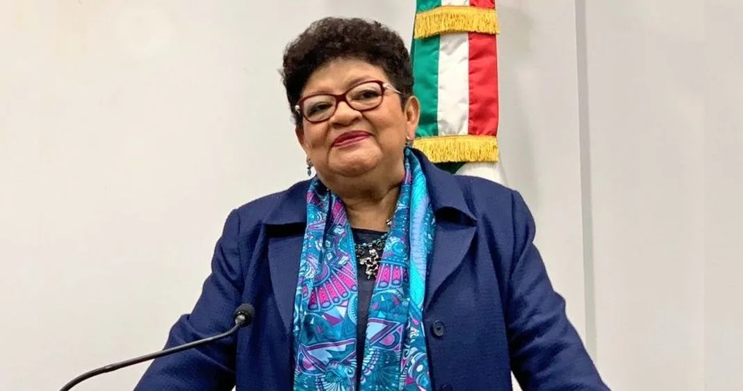 Ernestina Godoy es una mujer ejemplar, recta y honesta: López Obrador