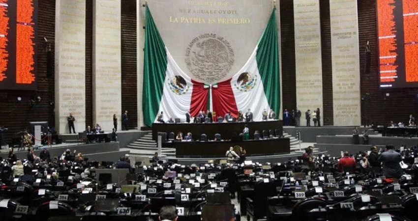 Avanza en Diputados vacaciones dignas con 12 días continuos; pasa al Senado