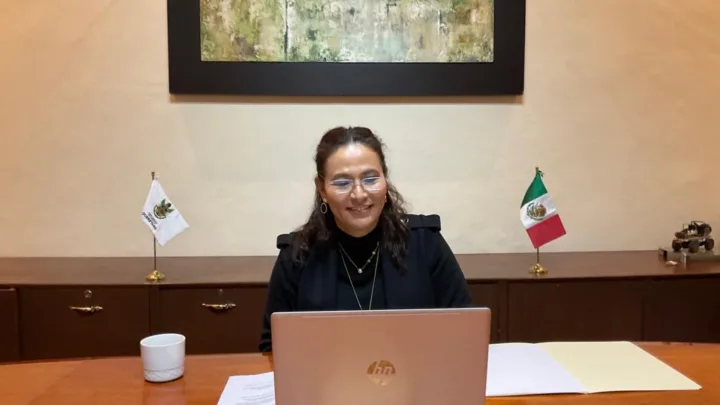 Comparten experiencias estudiantes beneficiados con Beca Embajadores