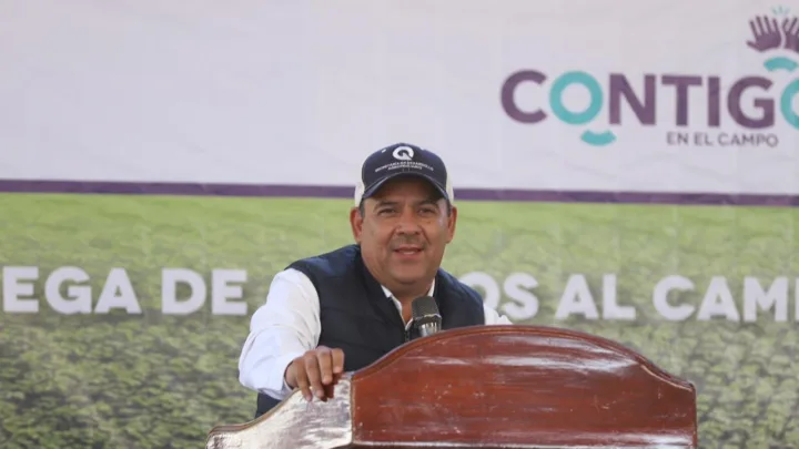 Entrega SEDEA apoyos del Programa Municipalizado en Cadereyta de Montes
