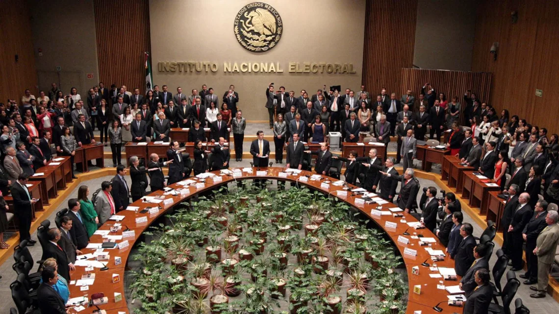 Publican decreto sobre tope máximo de gastos de campaña del Plan B