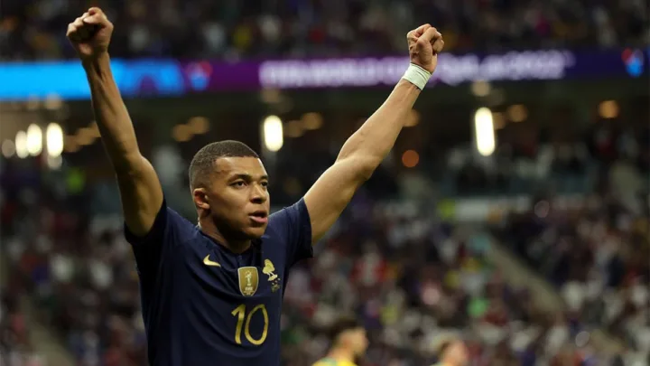 Ronaldo pone su ficha con la Selección francesa
