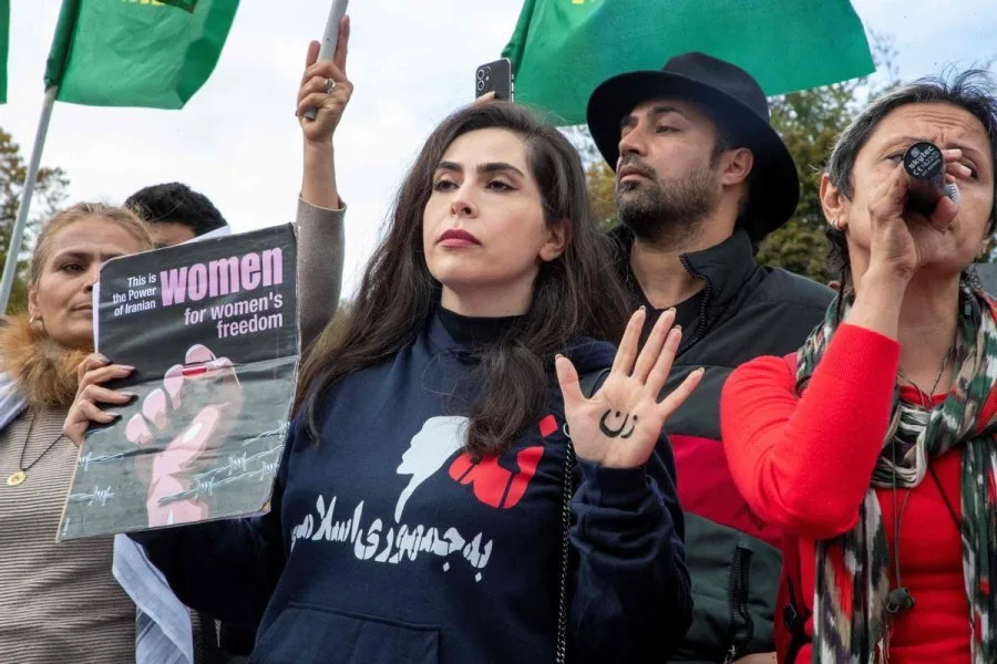 Tras meses de protestas, Irán disuelven la policía de la moral