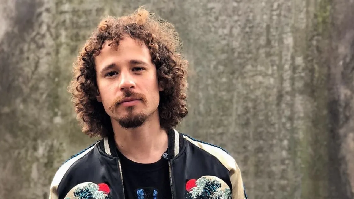 Estafan a Luisito Comunica con boletos para concierto de Daddy Yankee