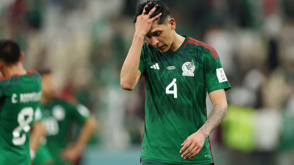 Edson Álvarez cuestiona lo que se hace en la Federación